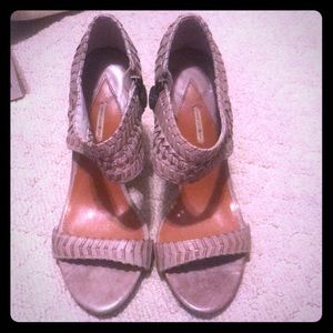 Max studio shoes size 6 1/2